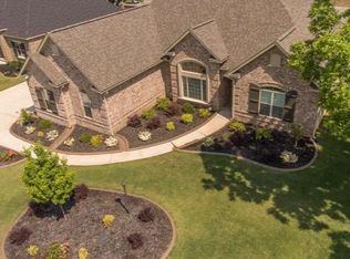 306 Green Island Rd, Bonaire, GA 31005