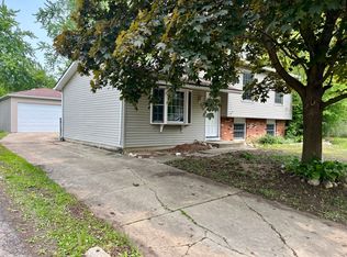 120 Grove Ct, Bolingbrook, IL 60440