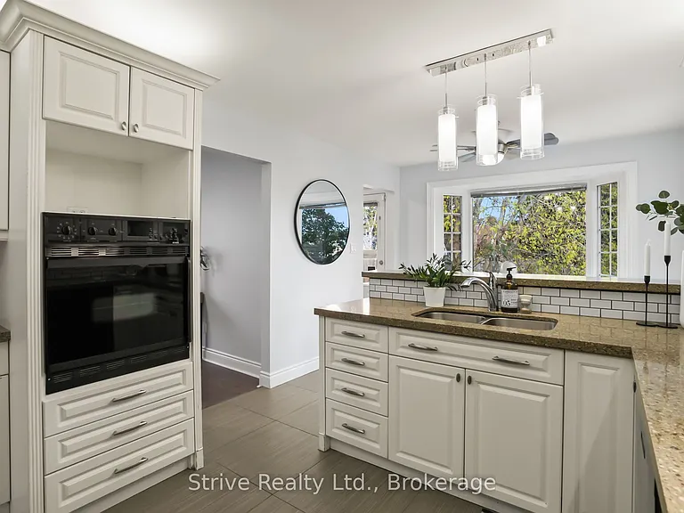 23 Cherry Blossom Cres #UPPER — Photo 10