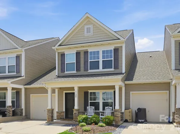 112B Davenport Dr, Statesville, NC 28677