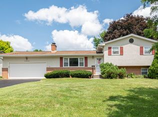 1044 Parkleigh Rd, Columbus, OH 43220