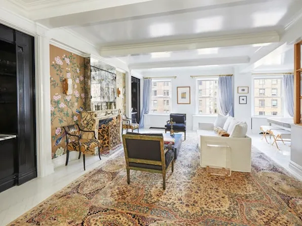 891 Park Avenue image 1 of 26