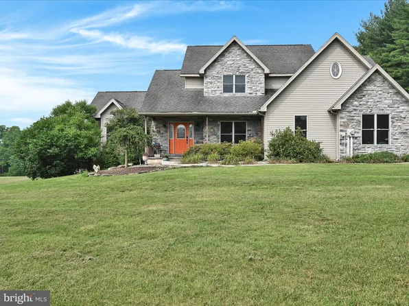 528 Summer Hill Rd, Schuylkill Haven, PA 17972