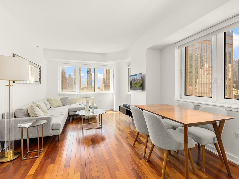1st image of 425 5th Ave APT 30D