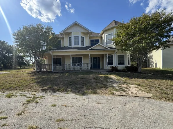 745 Indian Springs Rd, Springtown, TX 76082