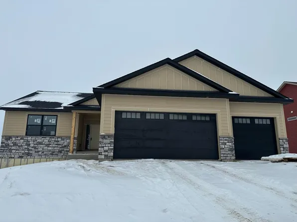 43 13th St NE, Byron, MN 55920