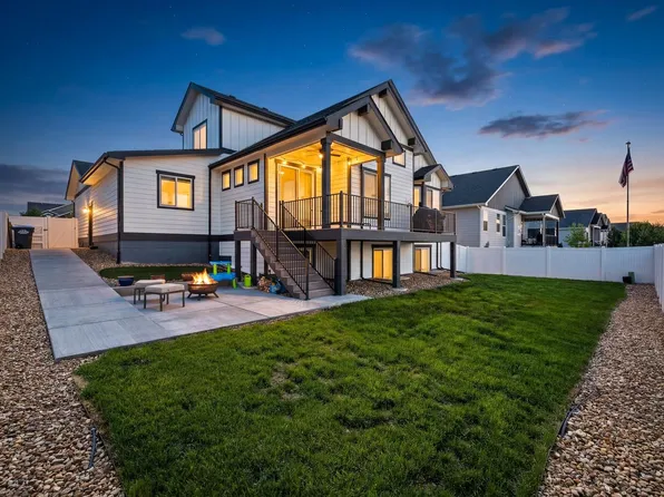 6040 Maidenhead Dr, Windsor, CO 80550