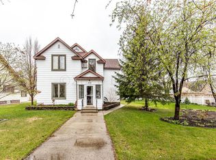 215 4th St NE, Barnesville, MN 56514