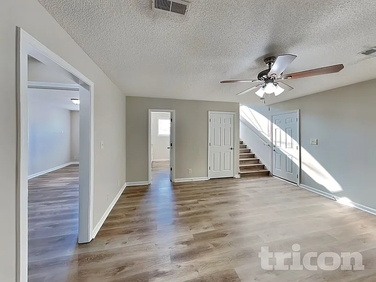 3411 Bradfield Dr — Photo 21