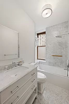 5th image of 225 W 86th St APT 412A