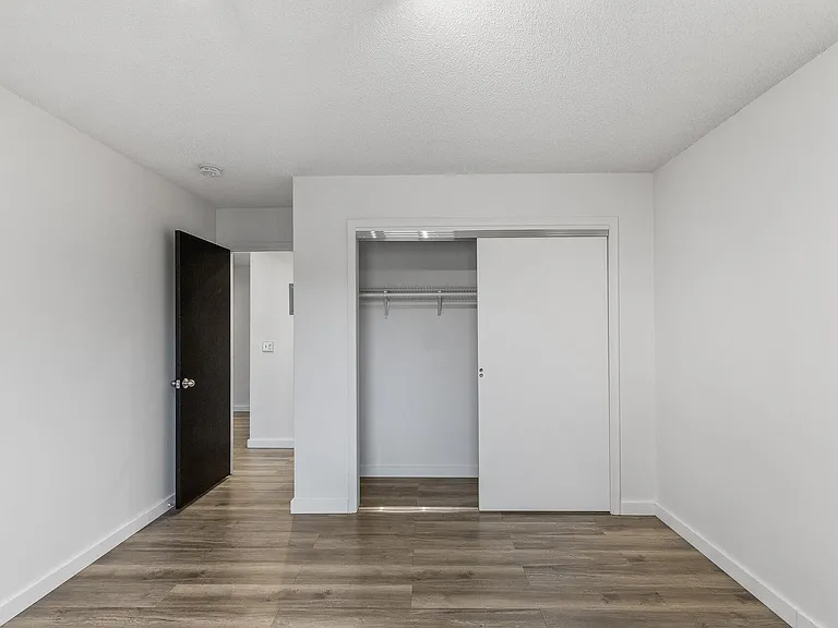 8300 Fremont Ave S — Photo 18