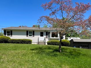 26 Chestnut St, Killingly, CT 06239