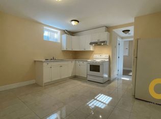 6517 Clinton St #1A, Burnaby, BC V5E1A3