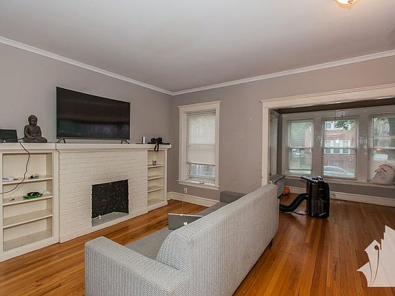 2nd image of 2061 W Birchwood Ave APT 2P