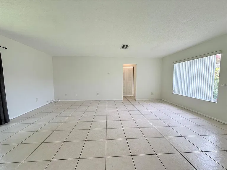 10122 Mason Dixon Cir — Photo 14