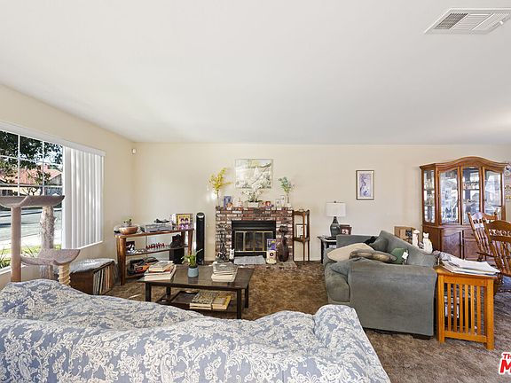 3rd image of 203 E Avenue R5