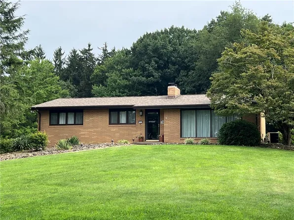 327 Holyoke Rd, Butler, PA 16001