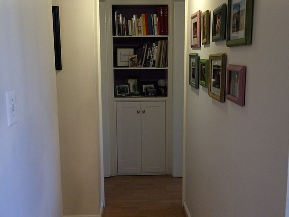 2nd image of 1721 N Queens Ln APT 101