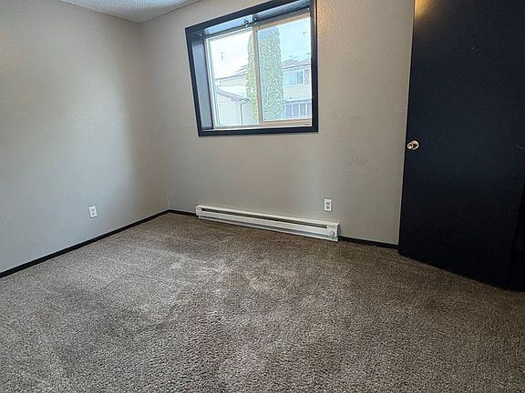 5th image of 3719 W 9th St APT 6