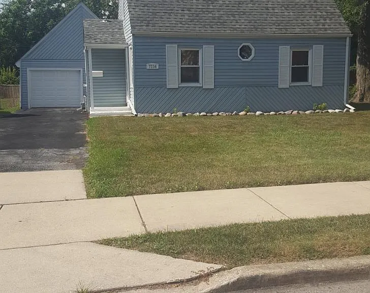 7234 Maryland Ave — Photo 1