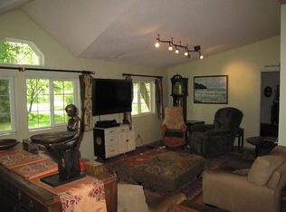 252 Laureldale Ln, Grants Pass, OR