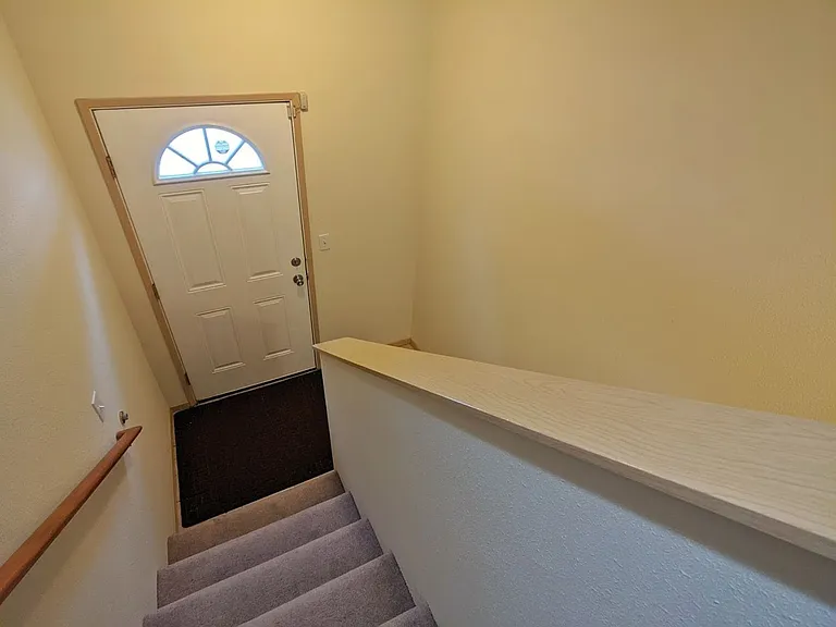 1901 Davis Ave #B1 — Photo 2
