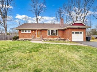22 Gail Dr, New City, NY