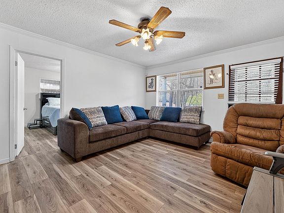 2nd image of 5554 Birmingport Rd