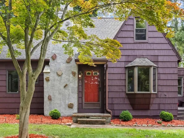 307 Wilson Ave, East Rochester, NY 14445