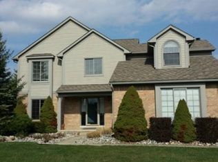 8864 Trillium Ln #2, Plymouth, MI 48170