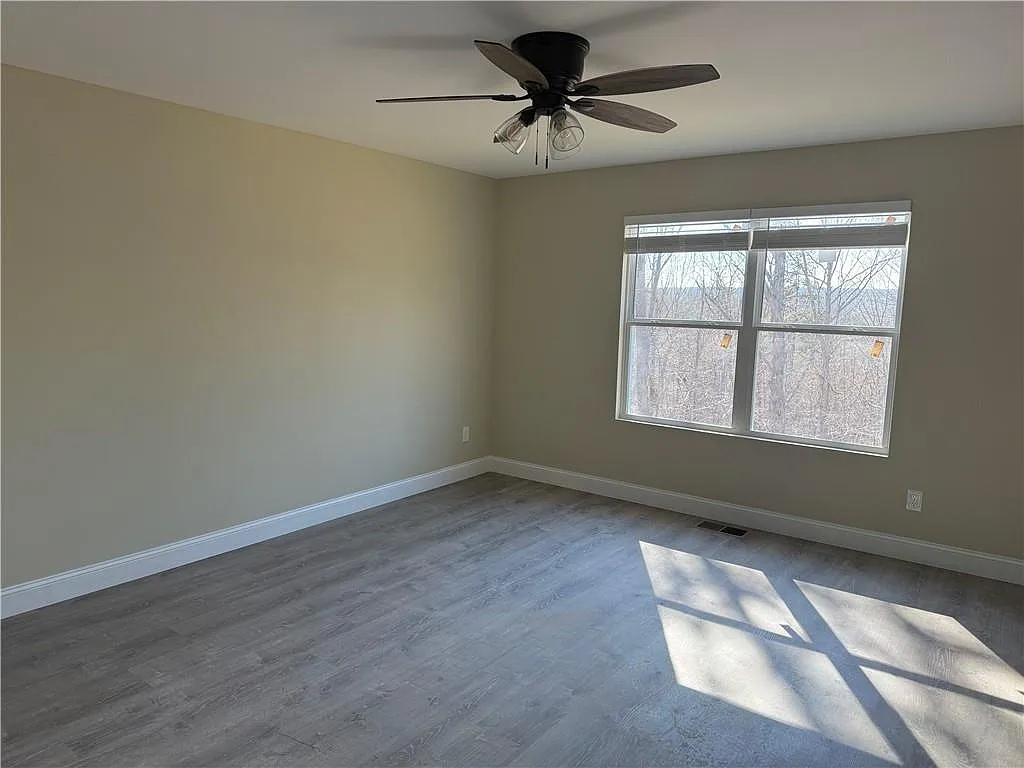 3 bed, 2.5 bath, $2,300 — Photo 3