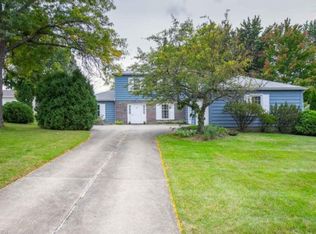 339 S Park Dr, Aurora, OH 44202