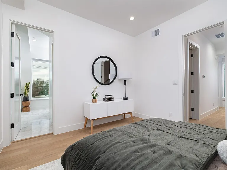 3053 Wycliff Ave #201 — Photo 23