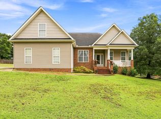 608 Mandeville Dr, Boiling Springs, SC 29316