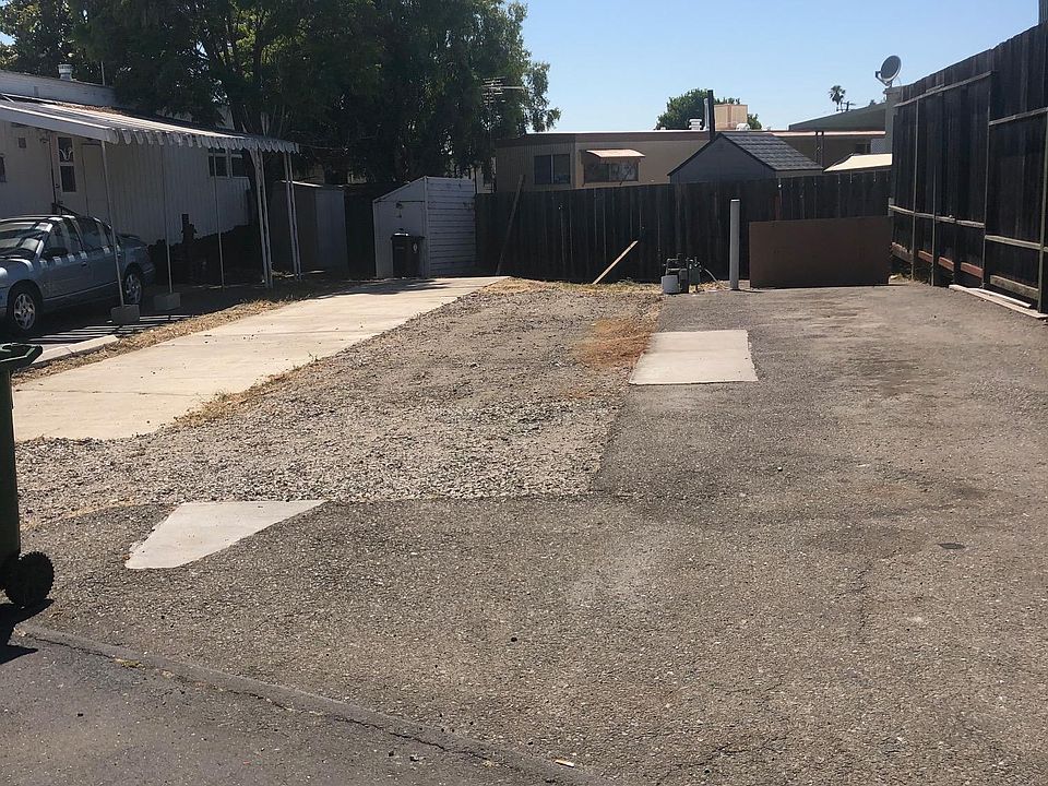 2nd image of 3913 Castro Valley Blvd #56