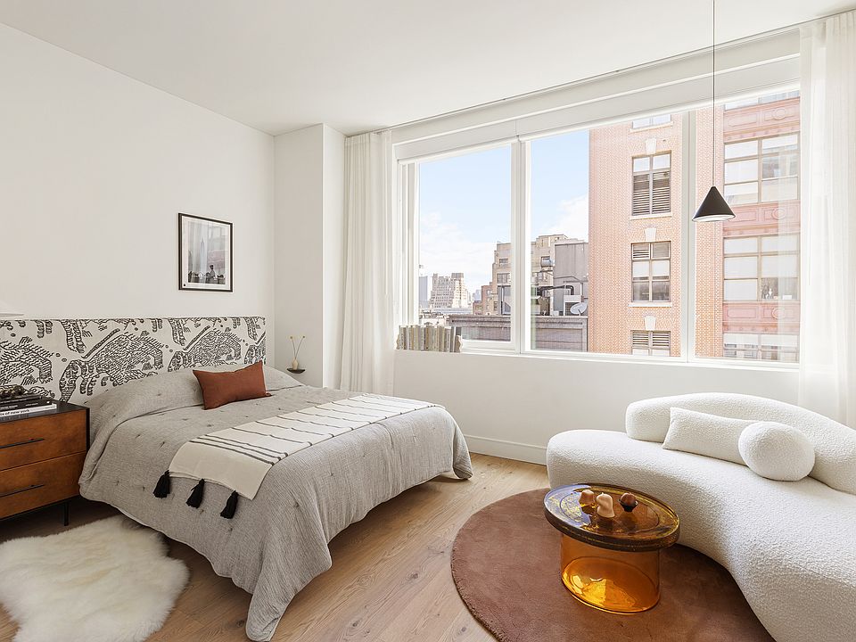 1st image of 312 W 43rd St #6F