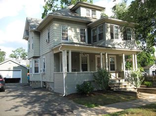 31 Manchester Ter, Springfield, MA 01108