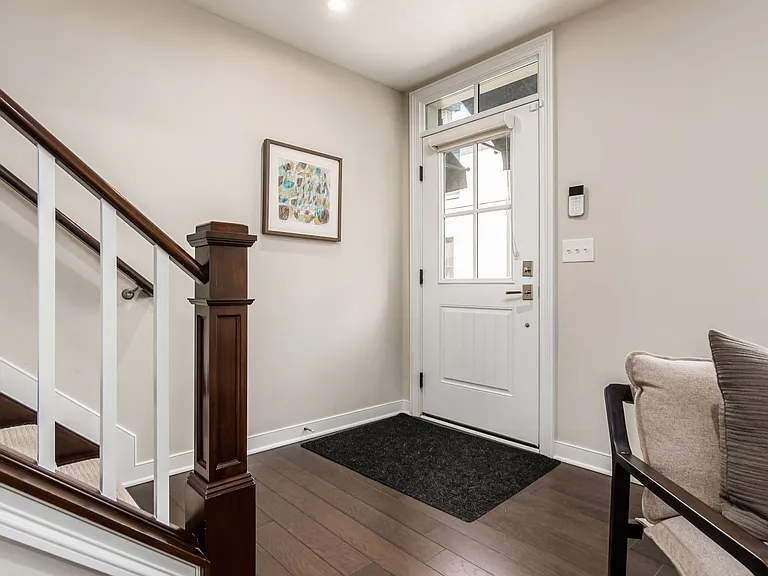 90 Normandy Ave — Photo 4