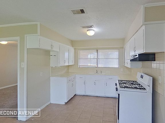 2nd image of 2730 Tidewater Dr