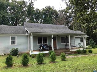 9702 Hatton Ferry Rd, Scottsville, VA 24590