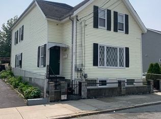 27 Fulton St, Fall River, MA 02720