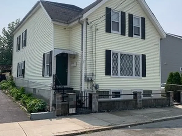 27 Fulton St, Fall River, MA 02720