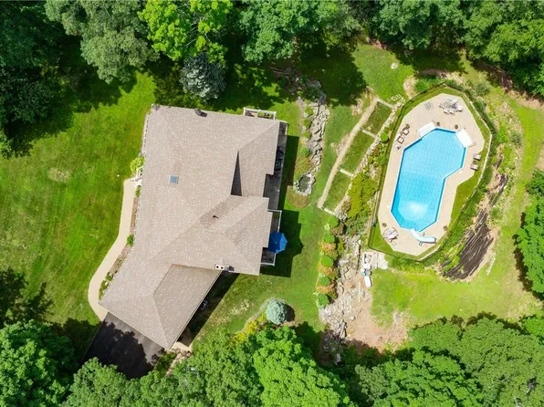 265 Woodmont Road, Hopewell Junction, NY 12533