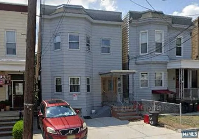123 Oak St #2