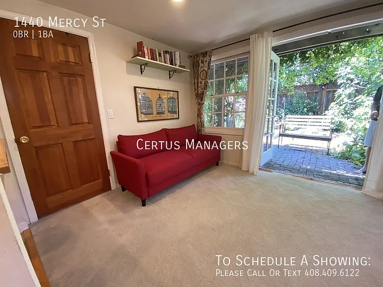 1440 Mercy St — Photo 6