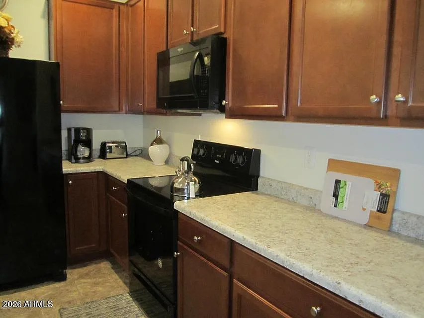 3 bed, 2.5 bath, 1939 sqft, $1,800 — Photo 4