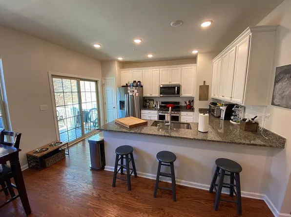 94 Albert Ct #606, Randolph, NJ 07869