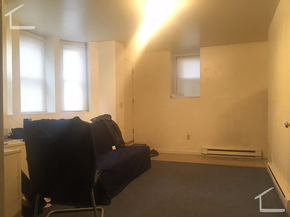 2nd image of 2 Shepherd Ave #Y3t