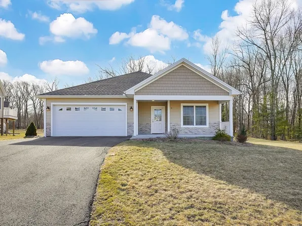 3 Lily Ln #3, Wilbraham, MA 01095