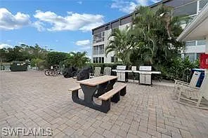 1950 Gulf Shore Blvd N #113 — Photo 16